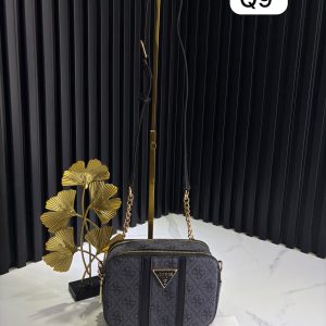Q9